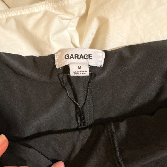 Sold Garage skort - Picture 2 of 2